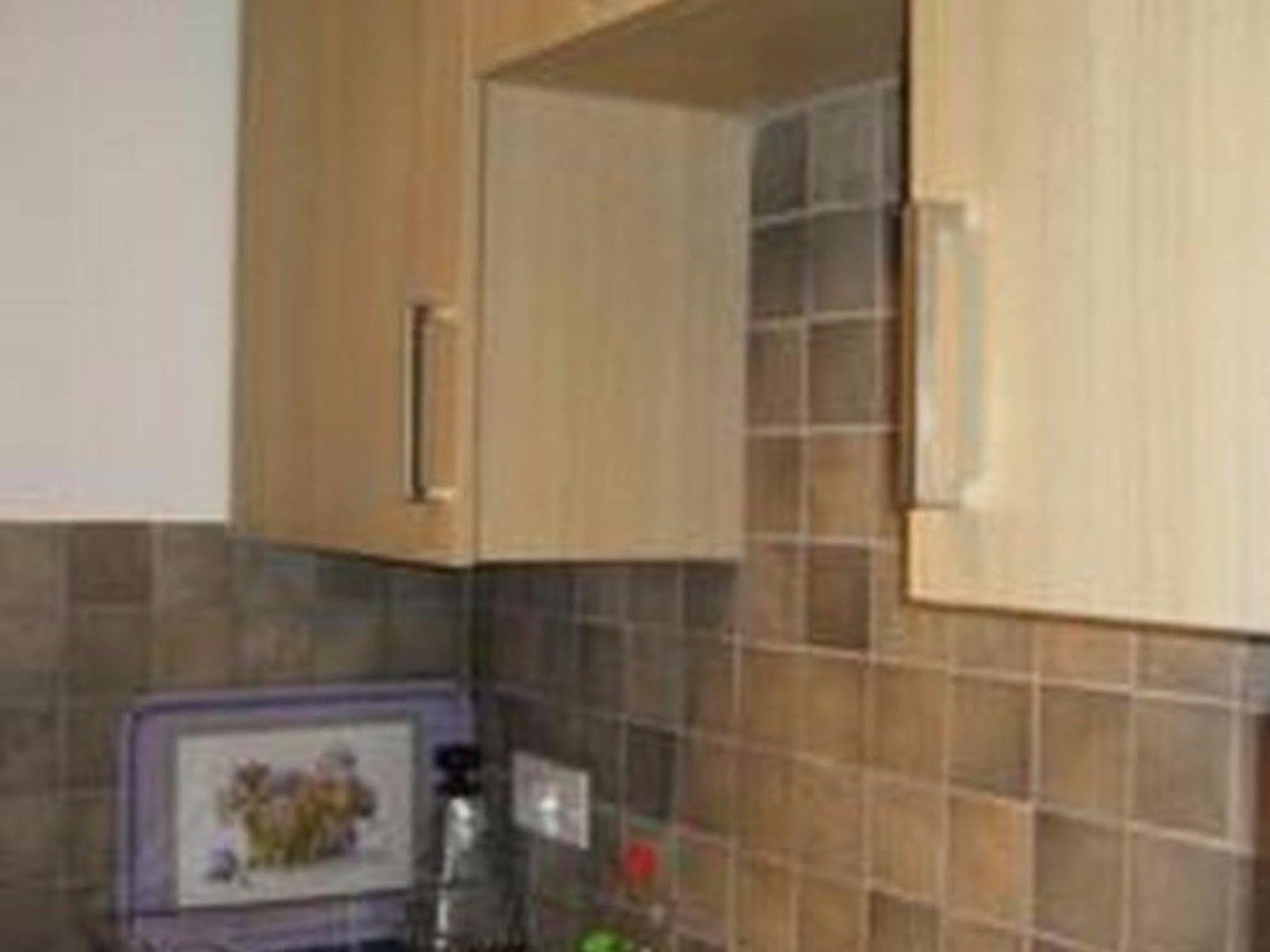 Chamberlin Court Apartment Кеймбридж Екстериор снимка